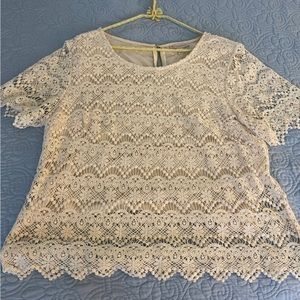 Women’s Lace top XL Ivory color